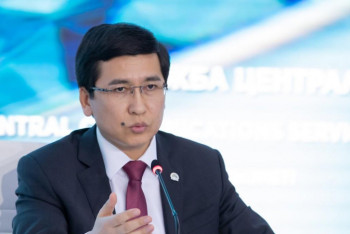 Фотография к новости: Аймағамбетов мұғалімдердің біліктілігін арттырудағы мәселелерді көтерді