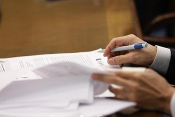 Фотография к новости: Министр елдің жағдайын жақсартатын заң жобасын таныстырды