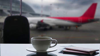 Фотография к новости: Бір шыны кофе де алмайсың. Жұманғарин әуежайлардағы қымбатшылық қалай реттелетінін айтты