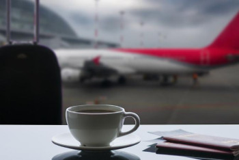 Фотография к новости: Бір шыны кофе де алмайсың. Жұманғарин әуежайлардағы қымбатшылық қалай реттелетінін айтты