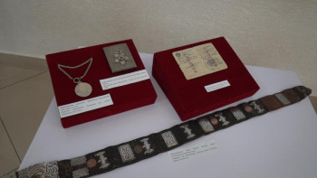 Фотография к новости: Қажымұқанның ұрпағы Көкшетауға жәдігерлер алып келді