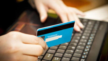 Фотография к новости: Ер адам алаяқтық жолмен өзге азаматтарға 50 несие рәсімдеген 