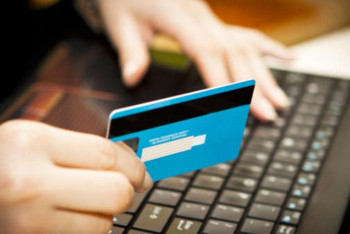 Фотография к новости: Ер адам алаяқтық жолмен өзге азаматтарға 50 несие рәсімдеген 