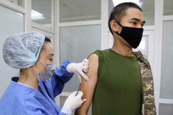Фотография к новости: 30 мың әскери қызметші вакцина салдырды – Таласов