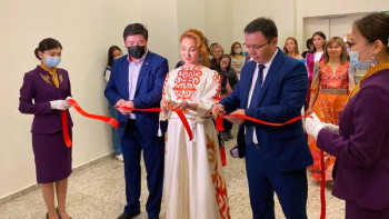 Фотография к новости: Батик техникасымен сурет салатын Қазақстандағы жалғыз кәсіби суретші кім?