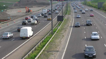 Фотография к новости: Заманауи жол элементтері апат қаупін төмендетуіге мүмкіндік береді – полиция полковнигі