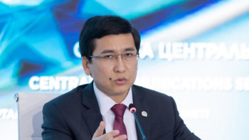 Фотография к новости: Мұғалімдер еңбек демалысына дер кезінде шығады - Аймағамбетов