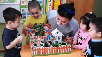 Фотография к новости: Профессионалдар. «Үздік» атанған жас тәрбиеші