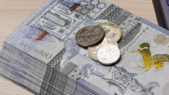 Фотография к новости: Пандемия кезінде елдегі шенеуніктер 15 млн теңге сыйақы алған – ﻿Перуашев