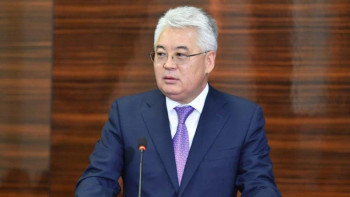 Фотография к новости: Микрофонның батырмасын басуды білмейсің, өндірісті қалай басқарып жүрсің? Нығматулин министрге ескерту жасады