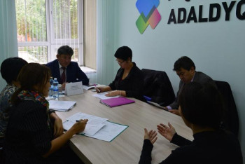 Фотография к новости: «Адалдық алаңы» халық пен ведомстволар арасындағы көпір болуы тиіс