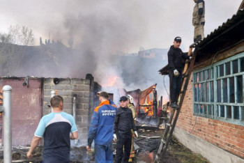 Фотография к новости: Өрттен зардап шеккендерге жатақханалардан орын ұсынылды – Әбділов