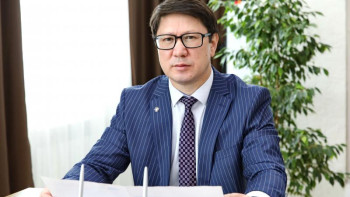 Фотография к новости: Айлығым азайып қалды, 1 млн 500 мың ғана аламын – Медициналық сақтандыру қорының басшысы