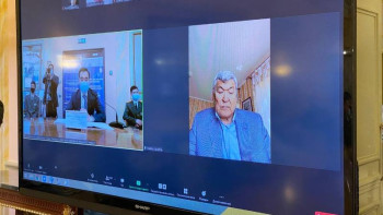 Фотография к новости: Оқушылар мен студенттер Әубәкіровпен кездесті