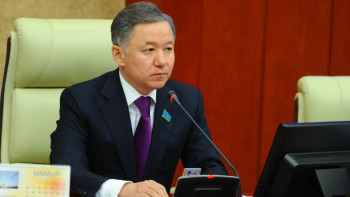 Фотография к новости: Осындай уәделеріңіз қашан аяқталады? Нығматулин Мусин басқаратын министрлікті сынады