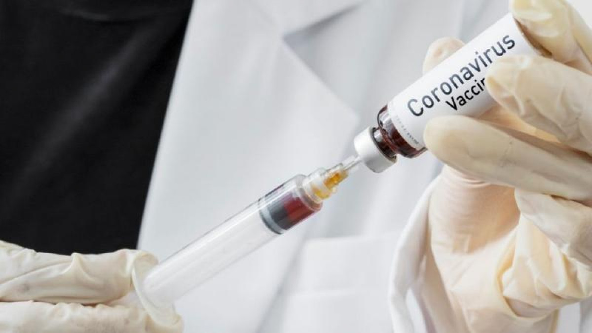Әлі де КВИ-ге қарсы вакцина COVID-19-ды тудырады деген қорқыныш бар - маман