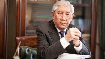 Фотография к новости: Біз Олжас Сүлейменовпен мақтанамыз – Мырзатай Жолдасбекұлы