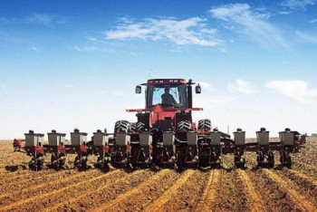 Фотография к новости: Қостанайда егін себу науқаны қарқынды жүріп жатыр