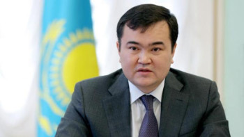 Фотография к новости: Жеңіс Қасымбек өз өңіріндегі жұмыссыздықпен қалай күресетінін айтты