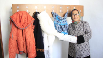 Фотография к новости: Қармақшыда мұқтаж жандарға тегін киім тарататын орталық жұмыс істейді