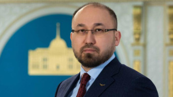 Фотография к новости: Абаев: Тарихты мифке айналдыру, өткенді әсіре мақтау – өрге бастамайды