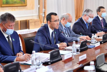 Фотография к новости: Әшімбаев: Кезінде ашаршылыққа қатысты құжаттар ғалымдар үшін қолжетімсіз болды