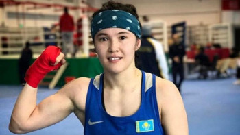 Фотография к новости: Назым Қызайбай әлемнің алты дүркін чемпионын жеңді 