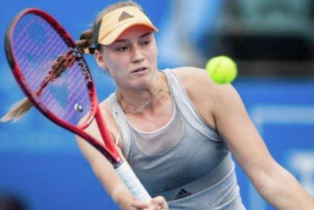 Фотография к новости: Рыбакина  «Ролан Гаррос» жарысын жеңіспен бастады 
