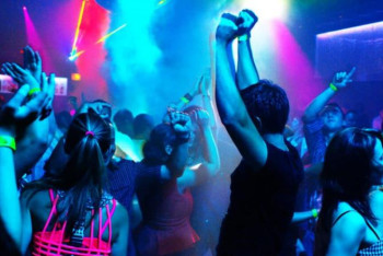 Фотография к новости: Жасөспірімдерді ойын-сауық орнына ересексіз кіргізген кәсіпкер  жауапкершілікке тартылады