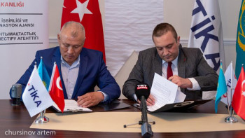 Фотография к новости: «Яссауи ізімен»: Әзірет Сұлтан музейі мен TIKA меморандумға қол қойды