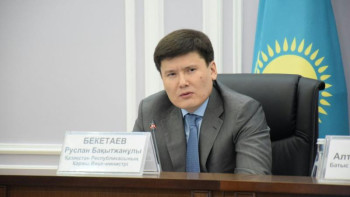 Фотография к новости: Бекетаев: Бұл жерге кездесу үшін емес, мәселе шешу үшін келдік