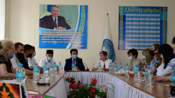 Фотография к новости: Семейде отбасы құндылықтарын талқылаған ауқымды шара өтті