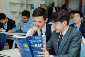 Фотография к новости: Қазақстан білім беруге байланысты Сингапур, Финляндия сарапшыларын тартқан