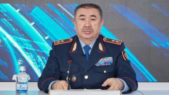 Фотография к новости: Қазақстан полициясы митинг кезінде тәртіп бұзғандарды тек физикалық күшпен ғана тоқтатады – министр