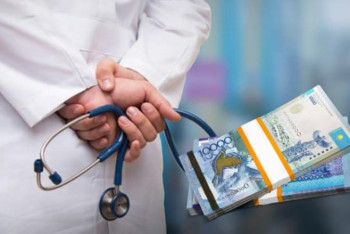 Фотография к новости: 2023 жылға қарай дәрігерлердің жалақысы 560 мың теңгеге жетеді