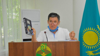 Фотография к новости: Академик Оразалы Сәбденнің 40 ой-пайымнан тұратын жаңа кітабы жарық көрді