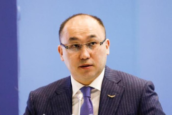 Фотография к новости: Абаев қызметінен алынған екі әкімге қатысты пікір білдірді