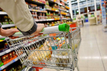 Фотография к новости: Ақмолада әлеуметтік тауарлар нарықтағы бағадан 10-15% арзанға сатылып жатыр