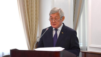 Фотография к новости: «Таразға тарту», «Жомарт жүрек», «Асар» - Сапарбаев өңірлік бағдарламалармен таныстырды