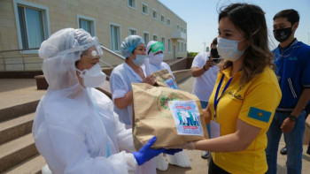 Фотография к новости: Пандемия кезінде волонтерлер 1 млн-ға жуық адамға көмек көрсеткен