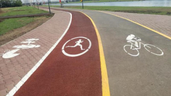 Фотография к новости: Ақтөбеде салынып жатқан триатлон парк шілдеде аяқталады