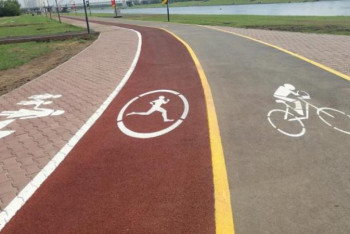 Фотография к новости: Ақтөбеде салынып жатқан триатлон парк шілдеде аяқталады