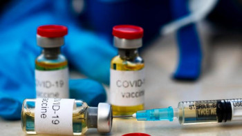 Фотография к новости: Вице-премьер өзінің қандай вакцина алғанын айтты