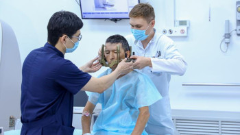 Фотография к новости: Қазақстанда ми ісігін емдеу арқылы медициналық туризмді дамытуға болады