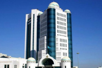 Фотография к новости: Сенаторлар Есеп комитетінің мүшесін орнында қалдырды 