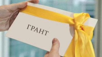 Фотография к новости: Шетелдегі қандастарға арналған 20 білім гранты бөлінді