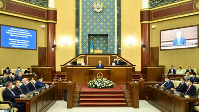 Парламенттің 156 депутаты екі ай демалады