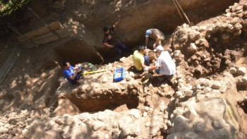 Фотография к новости: Түркістан облысында тұрғын үй ауласынан X-XI ғасырға тән ескерткіш табылды 