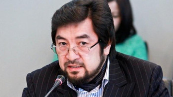 Фотография к новости: Назарбаев «Бақторы» деген ат сыйлады – Бекболат Тілеухан