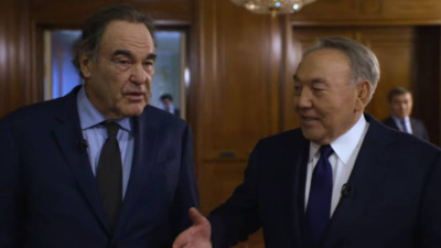 Оливер Стоун Назарбаев туралы фильмнің трейлерін жариялады 